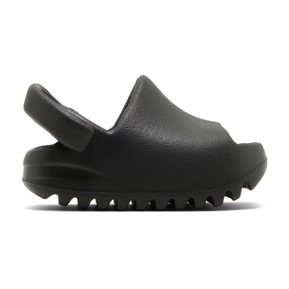 EUC Yeezy Slides Infants 'Dark Onyx' Size 6Kids